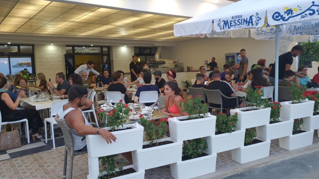 Hotel Ristorante Stellato Trebisacce Exterior photo